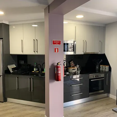 Apartamento Apt- Sleeps 2 - Pool & Parking - Madeira *